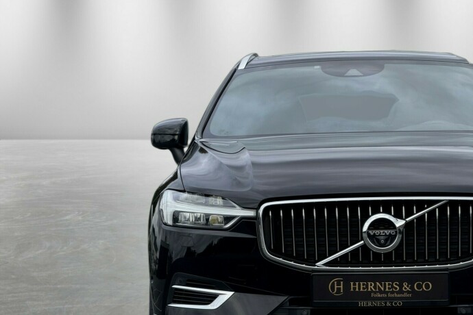 volvo-xc-60-elektrisitetbensin-2018-big-3