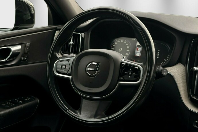 volvo-xc-60-elektrisitetbensin-2018-big-16