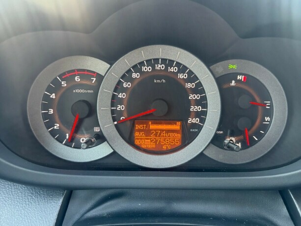toyota-rav4-diesel-2007-big-12