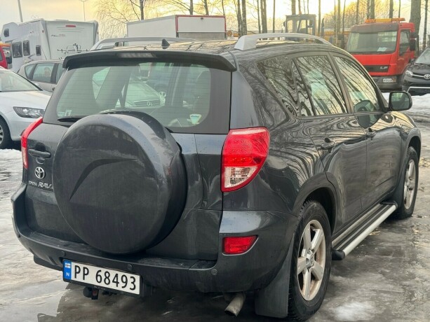 toyota-rav4-diesel-2007-big-2