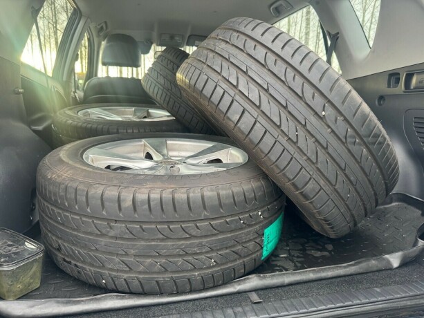 toyota-rav4-diesel-2007-big-9