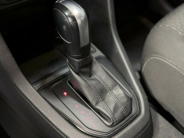 volkswagen-caddy-maxi-bensin-2017-big-22