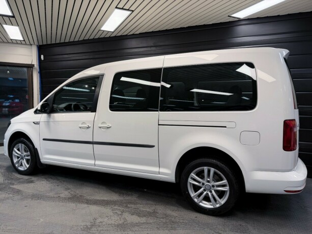 volkswagen-caddy-maxi-bensin-2017-big-4