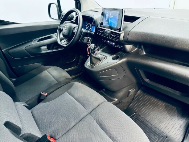 toyota-proace-city-diesel-2020-big-15