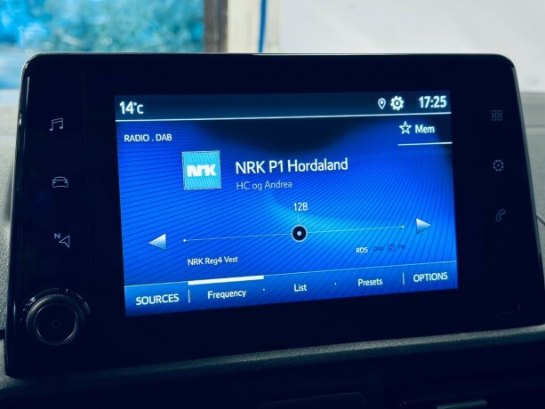 toyota-proace-city-diesel-2020-big-24