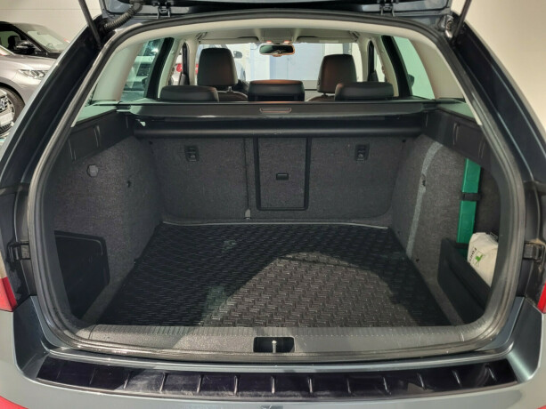 skoda-octavia-bensin-2016-big-24