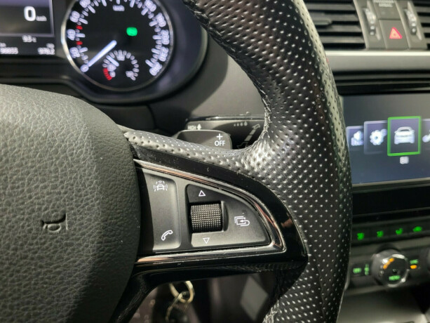 skoda-octavia-bensin-2016-big-19