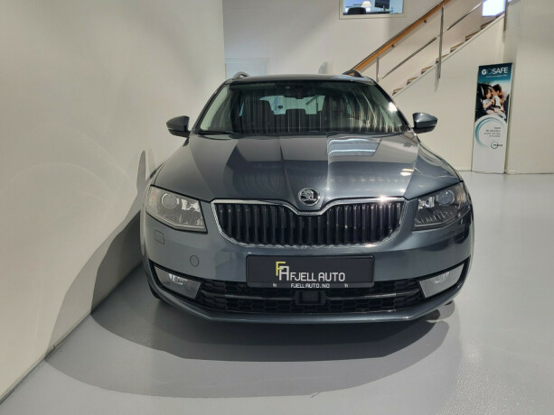 skoda-octavia-bensin-2016-big-2