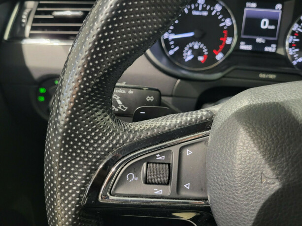 skoda-octavia-bensin-2016-big-20