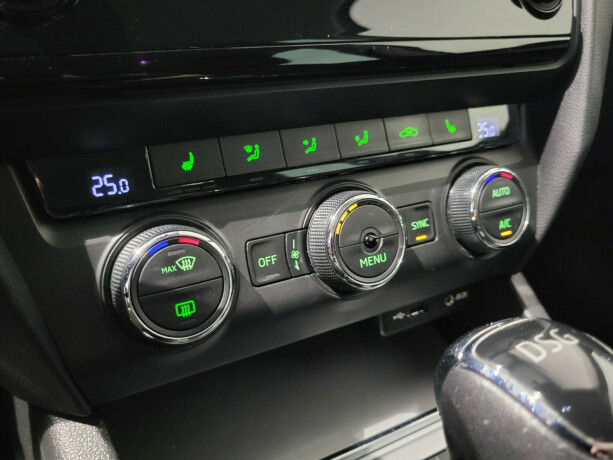 skoda-octavia-bensin-2016-big-17