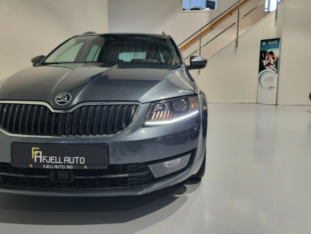 skoda-octavia-bensin-2016-big-4