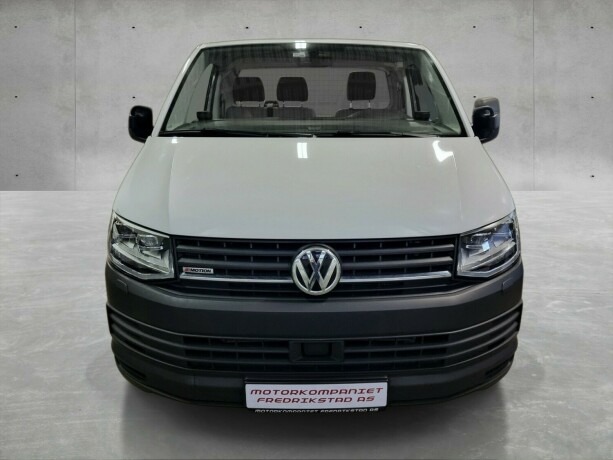 volkswagen-transporter-diesel-2017-big-1