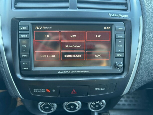 mitsubishi-asx-diesel-2011-big-13