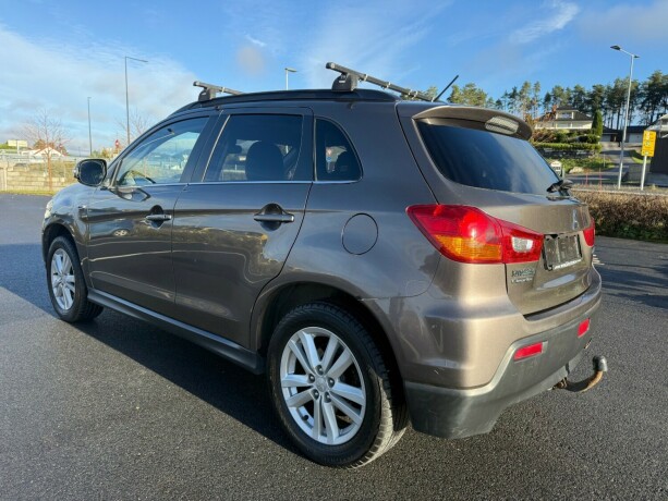 mitsubishi-asx-diesel-2011-big-4