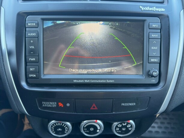 mitsubishi-asx-diesel-2011-big-14