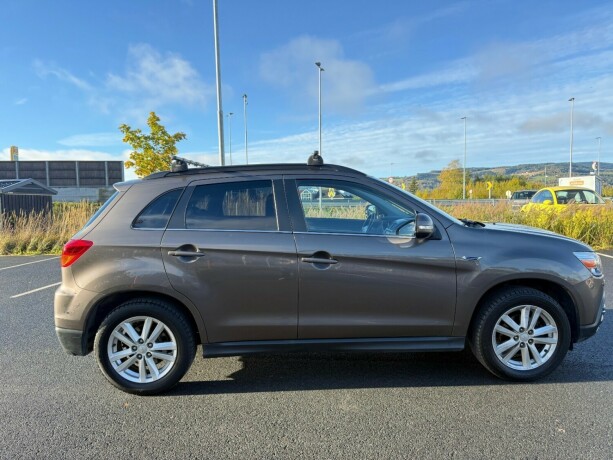 mitsubishi-asx-diesel-2011-big-1