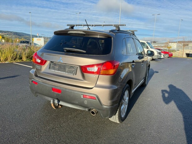 mitsubishi-asx-diesel-2011-big-2