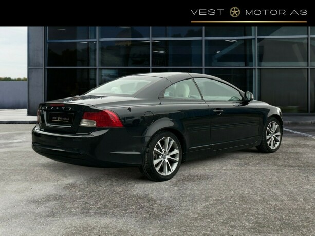 volvo-c70-diesel-2010-big-12
