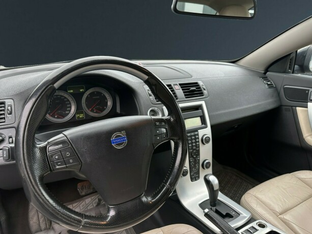 volvo-c70-diesel-2010-big-15