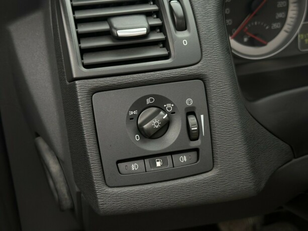 volvo-c70-diesel-2010-big-30