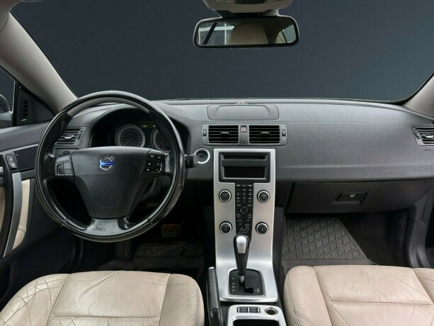 volvo-c70-diesel-2010-big-16