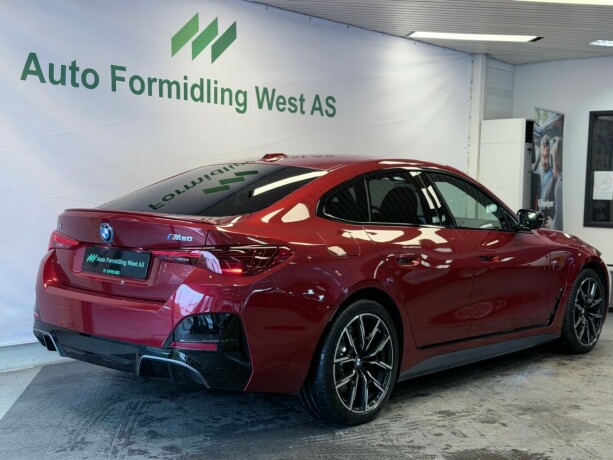 bmw-i4-m50-elektrisitet-2025-big-8