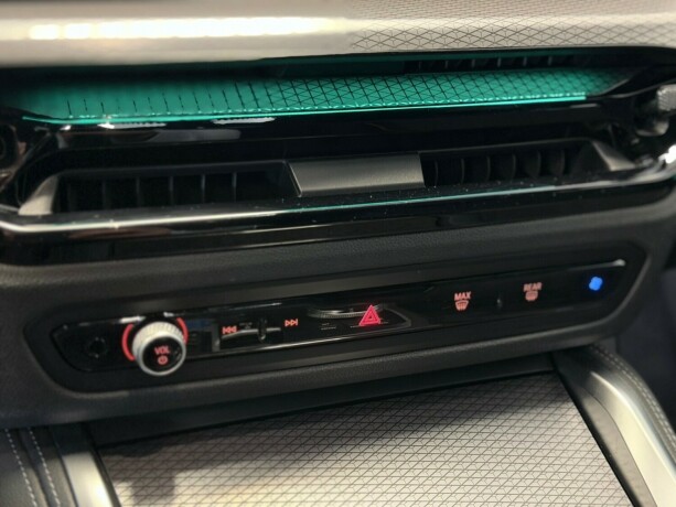 bmw-i4-m50-elektrisitet-2025-big-24