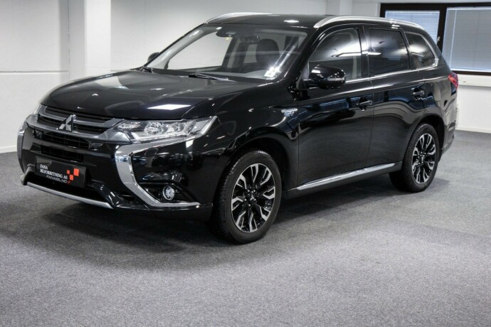 mitsubishi-outlander-elektrisitetbensin-2018-big-0