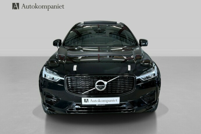 volvo-xc-60-elektrisitetbensin-2020-big-1