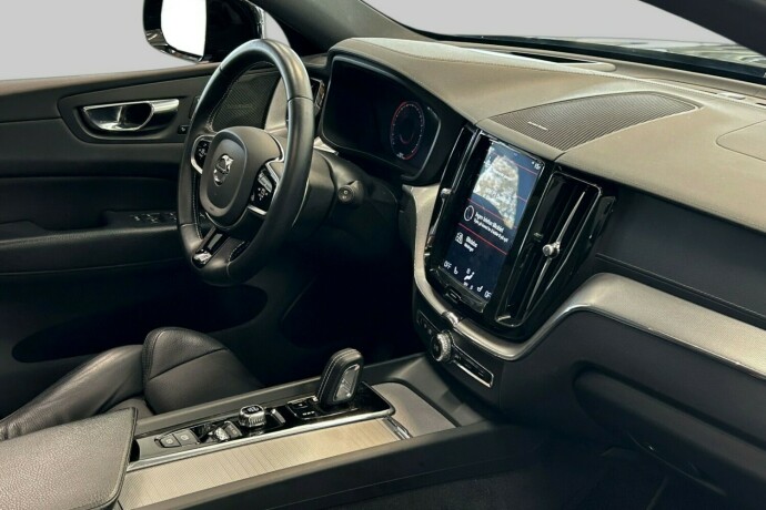 volvo-xc-60-elektrisitetbensin-2020-big-10