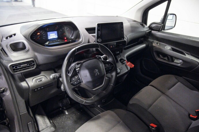 peugeot-partner-diesel-2020-big-5