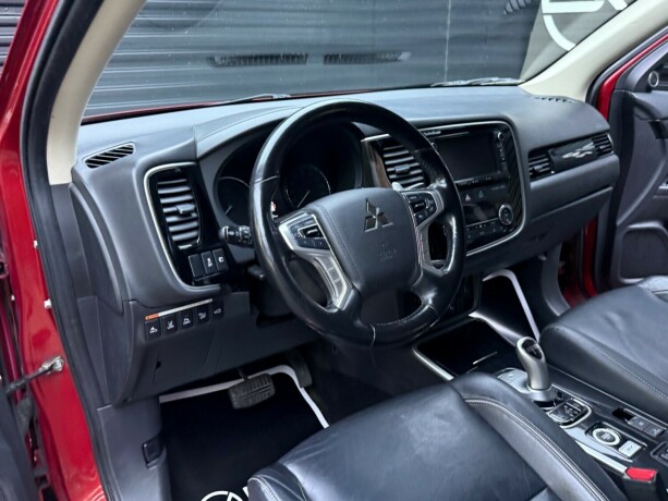 mitsubishi-outlander-elektrisitetbensin-2017-big-10
