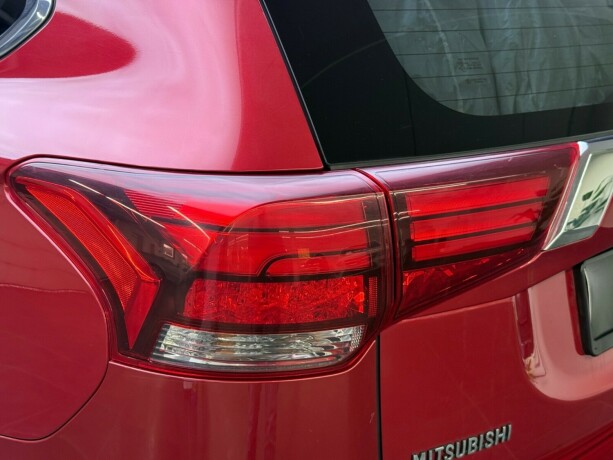 mitsubishi-outlander-elektrisitetbensin-2017-big-6