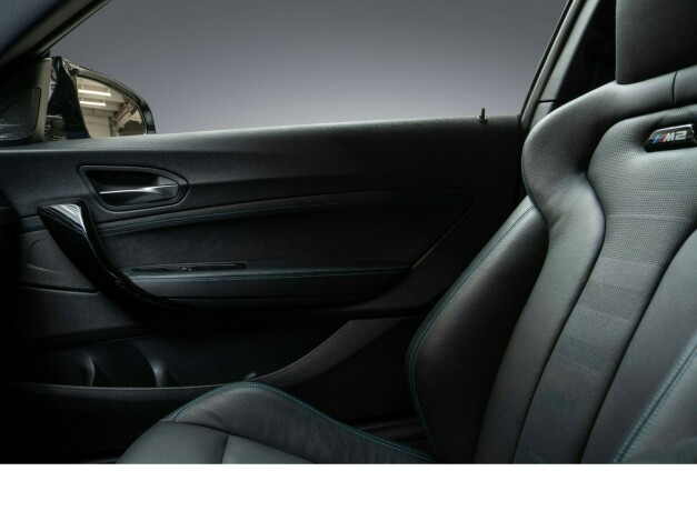 bmw-m2-bensin-2019-big-23