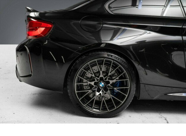 bmw-m2-bensin-2019-big-9