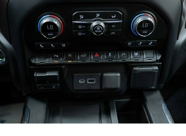 chevrolet-silverado-diesel-2021-big-27