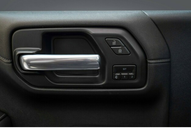 chevrolet-silverado-diesel-2021-big-32