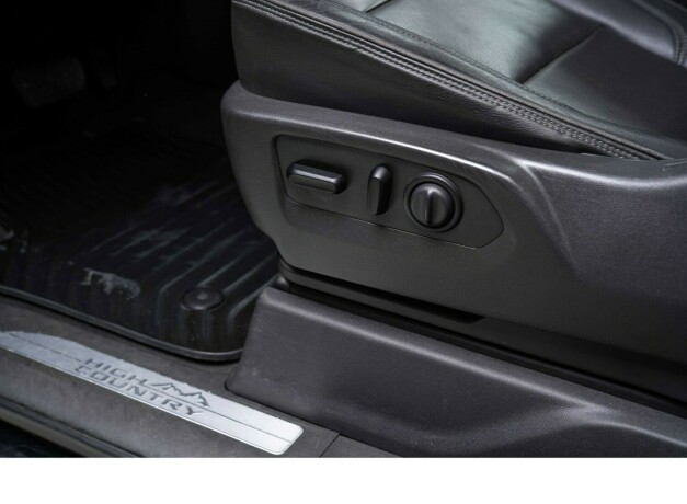 chevrolet-silverado-diesel-2021-big-29