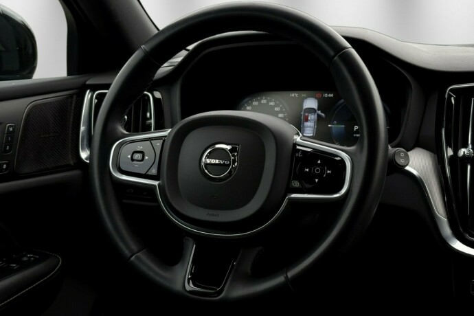 volvo-v60-elektrisitetbensin-2022-big-15