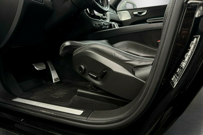 volvo-xc-60-elektrisitetbensin-2019-big-28