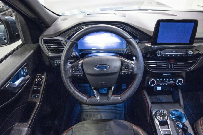 ford-kuga-elektrisitetbensin-2021-big-10