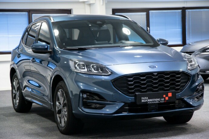 ford-kuga-elektrisitetbensin-2021-big-3