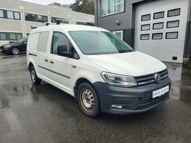 volkswagen-caddy-maxi-bensin-2018-big-2