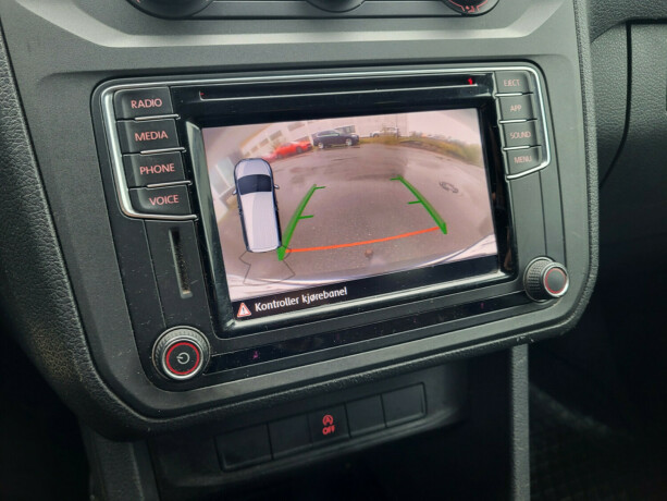 volkswagen-caddy-maxi-bensin-2018-big-21