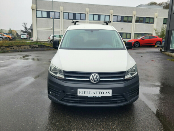 volkswagen-caddy-maxi-bensin-2018-big-1