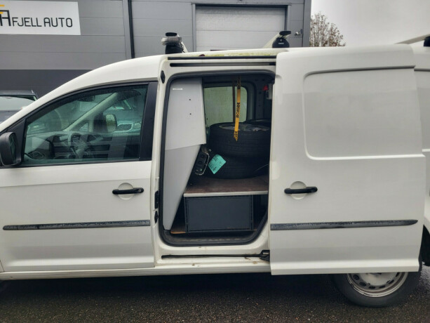 volkswagen-caddy-maxi-bensin-2018-big-8