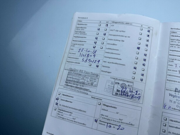 volkswagen-golf-diesel-2010-big-32