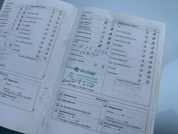 volkswagen-golf-diesel-2010-big-34