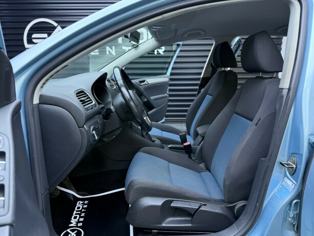 volkswagen-golf-diesel-2010-big-20