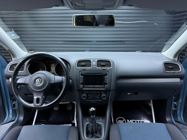volkswagen-golf-diesel-2010-big-9